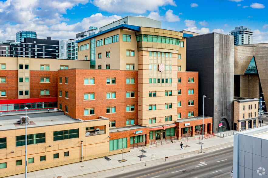 428 9th Ave SE, Calgary, AB for sale - Building Photo - Image 1 of 1