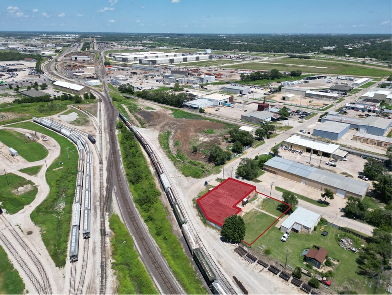 1953-1957 N Santa Fe St, Wichita, KS for lease - Building Photo - Image 2 of 5