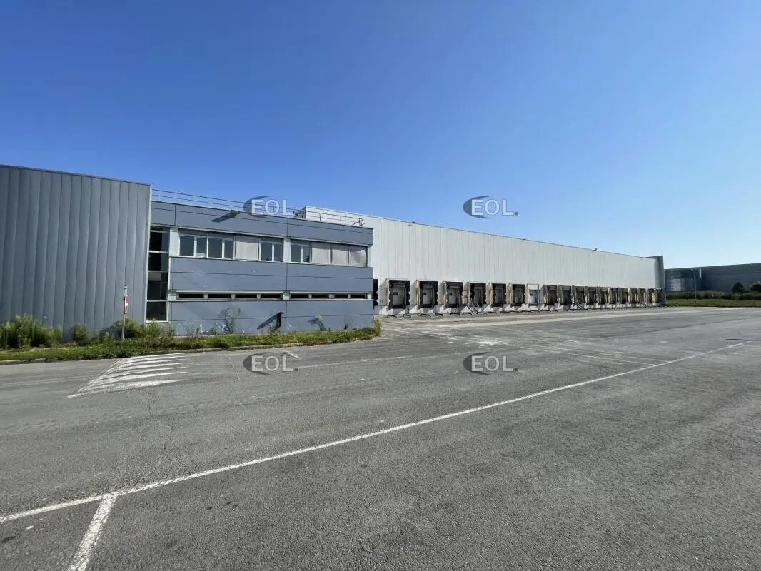 Industrial in SAINT-OUEN-L'AUMONE for lease Building Photo- Image 1 of 13