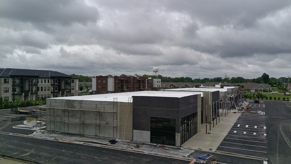 1021 Columbus Ave, Marysville, OH for lease - Building Photo - Image 2 of 7