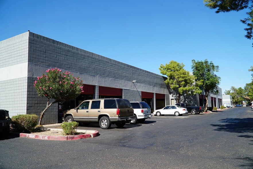 1035 N McQueen Rd, Gilbert, AZ for lease - Building Photo - Image 2 of 3