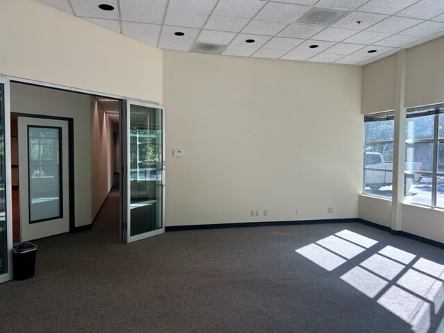 7409 SW Tech Center Dr, Tigard, OR for lease Interior Photo- Image 1 of 8