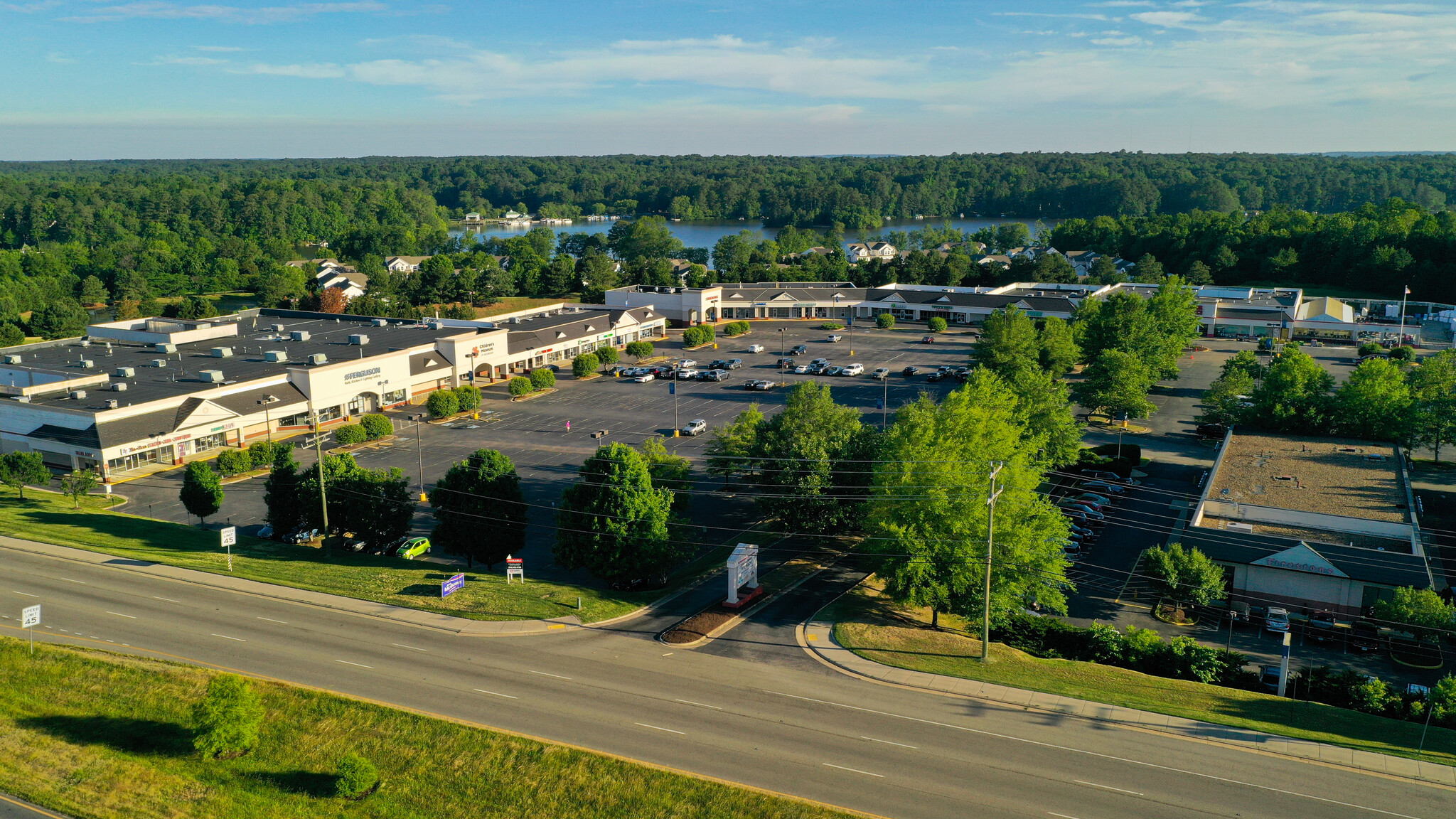 6521-6661 Lake Harbour Dr, Midlothian, VA for lease Building Photo- Image 1 of 9