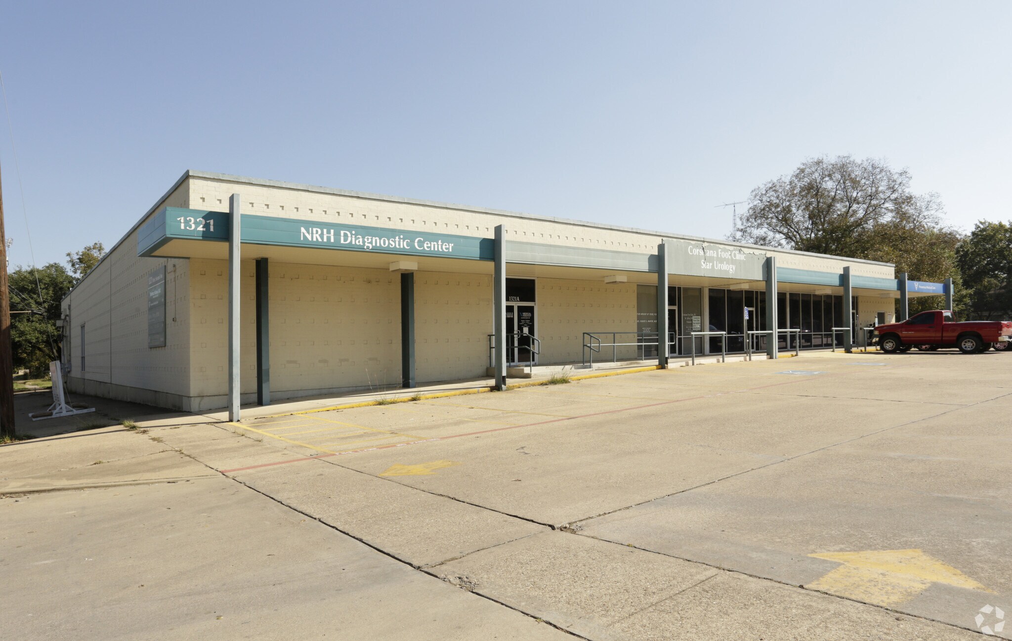 1321 W 2nd Ave, Corsicana, TX for sale Primary Photo- Image 1 of 1