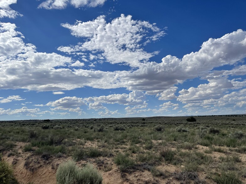 18th Avenue Northeast, Rio Rancho, NM for sale - Primary Photo - Image 2 of 3