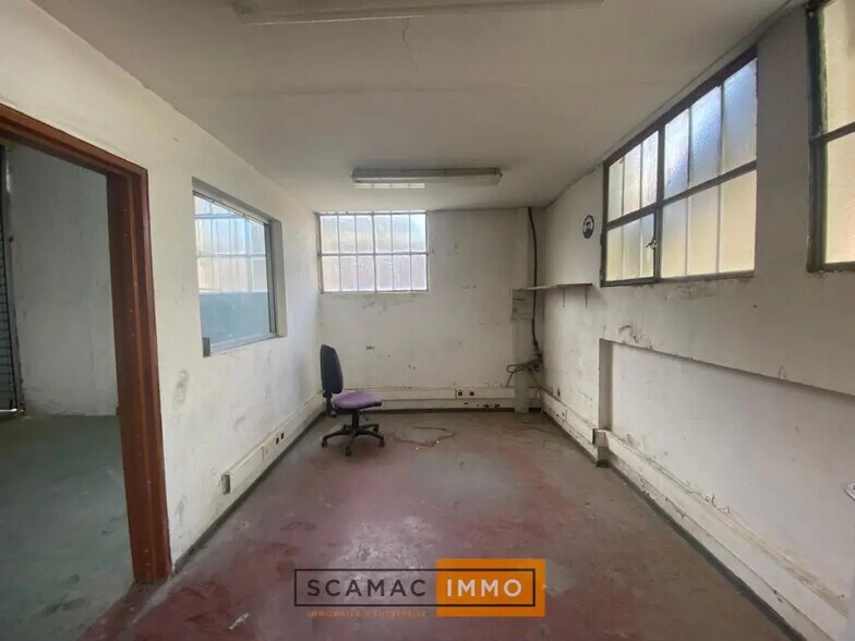 Industrial in Gardanne for lease - Interior Photo - Image 3 of 3