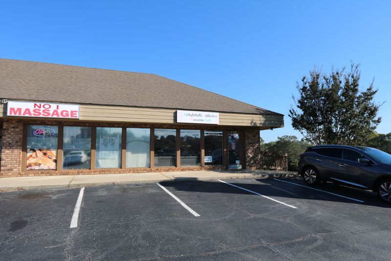 14322-14332 E Wade Hampton Blvd, Greer, SC for lease - Building Photo - Image 2 of 16