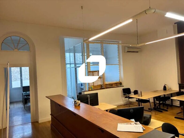 Office in Bordeaux for lease - Building Photo - Image 3 of 10