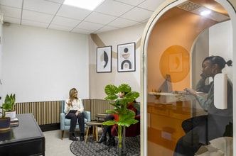 48 Rue Montmartre, Paris for lease Interior Photo- Image 1 of 7