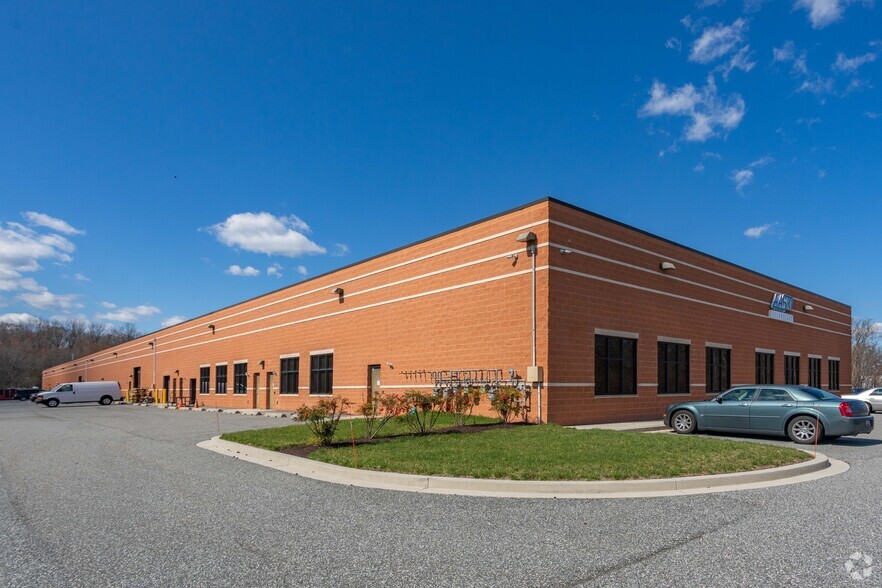 1104 S Philadelphia Blvd, Aberdeen, MD for lease - Building Photo - Image 2 of 4