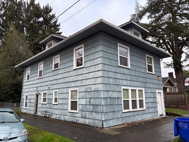 5301 N Kerby Ave, Portland, OR for sale - Building Photo - Image 2 of 10