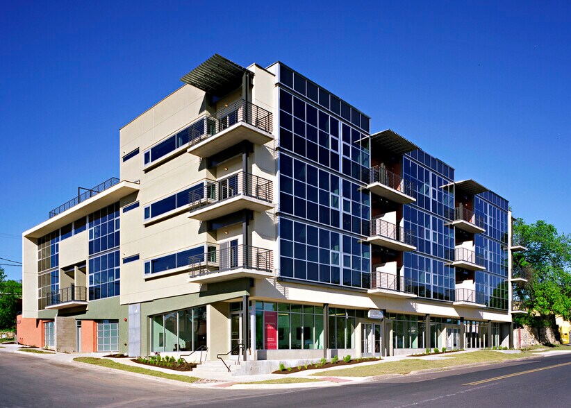 900 E 6th St Austin Tx 78702 6th Brushy Loopnet Com