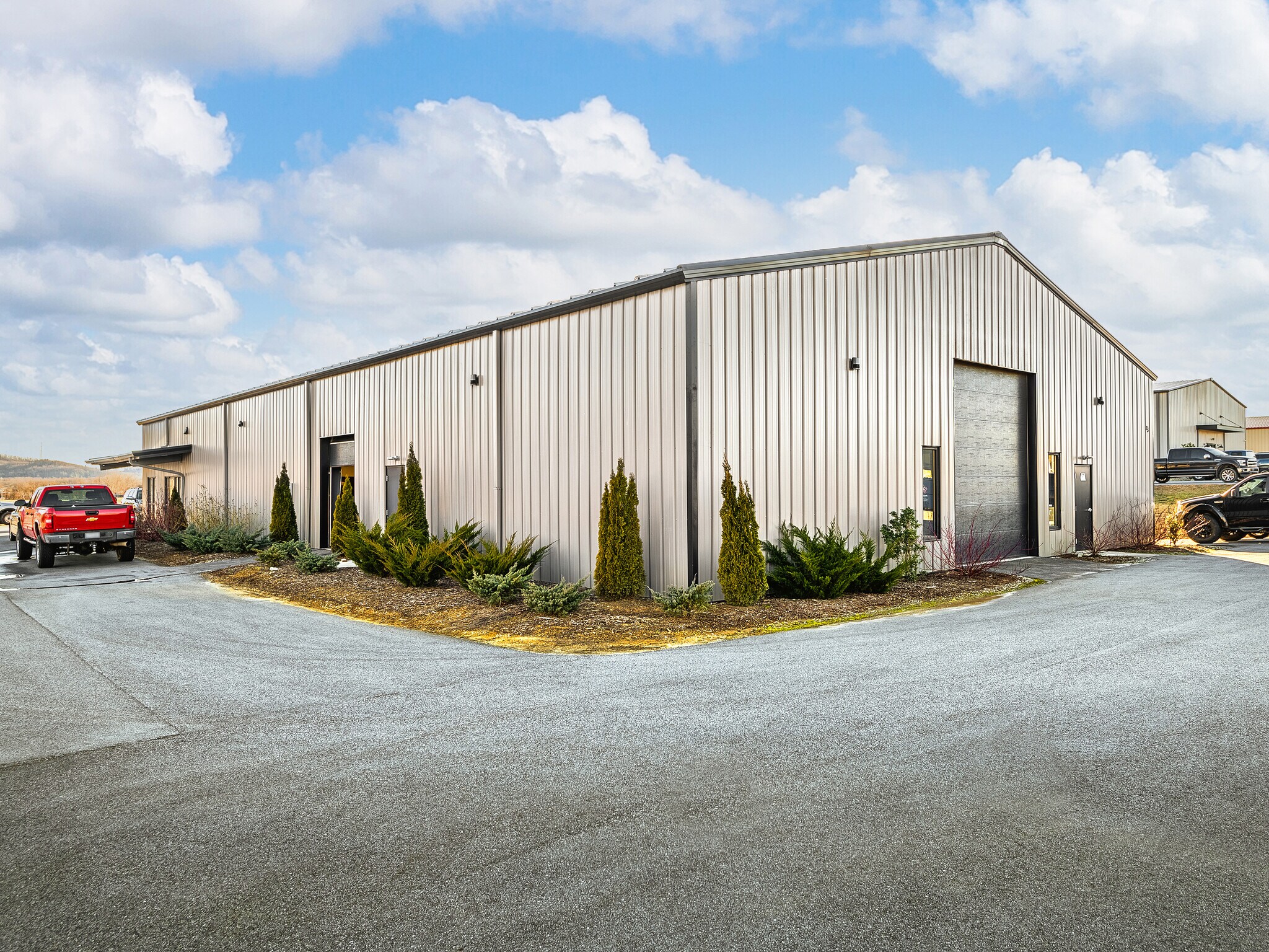 49 Reeds Way, Flat Rock, NC for sale Primary Photo- Image 1 of 1