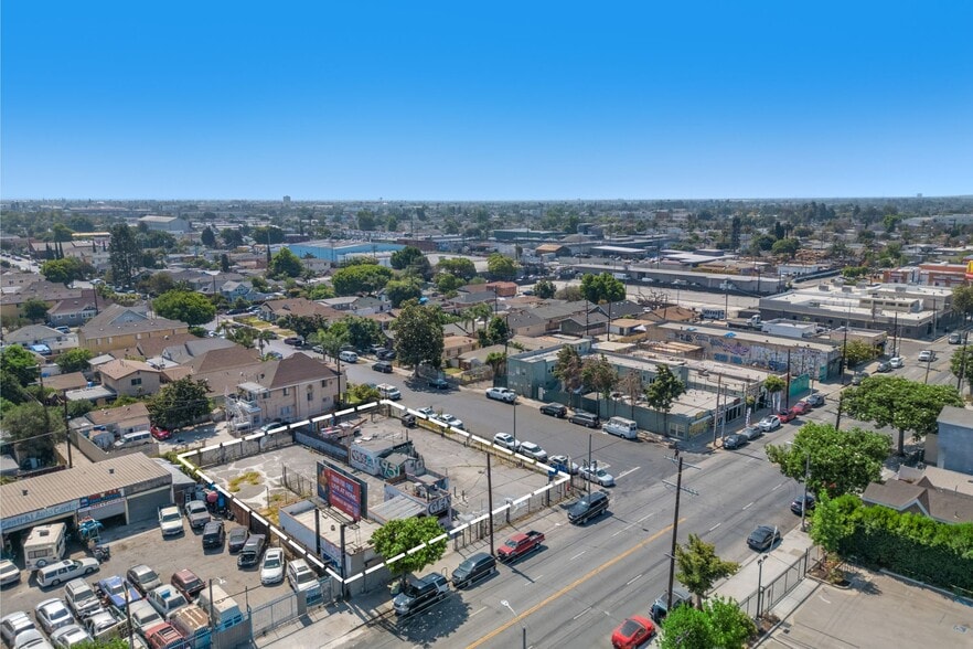 5630 S Central Ave, Los Angeles, CA for sale - Building Photo - Image 2 of 11