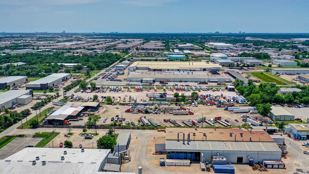 7607 Fairview St, Houston, TX for lease - Building Photo - Image 3 of 6