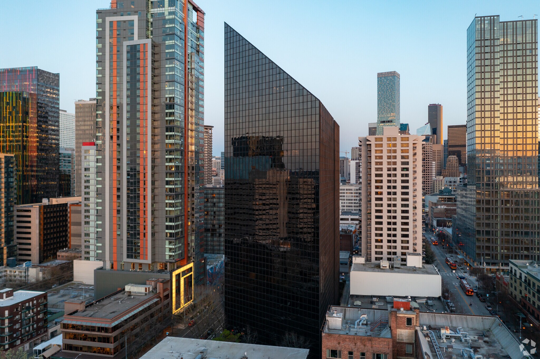 2101-2121-4th-ave-seattle-wa-98121-fourth-blanchard-loopnet