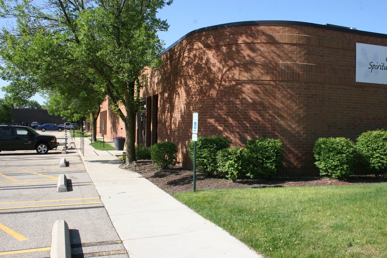 150 E St. Charles Rd, Carol Stream, IL 60188