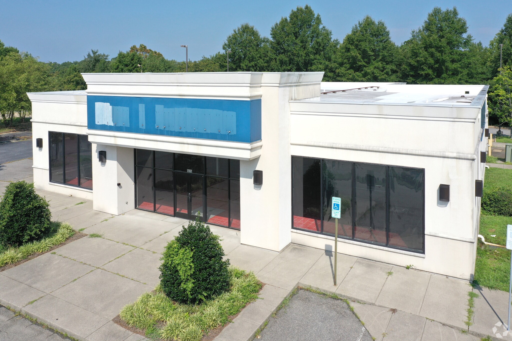 1070 Mall Loop Rd, High Point, NC for sale Primary Photo- Image 1 of 1