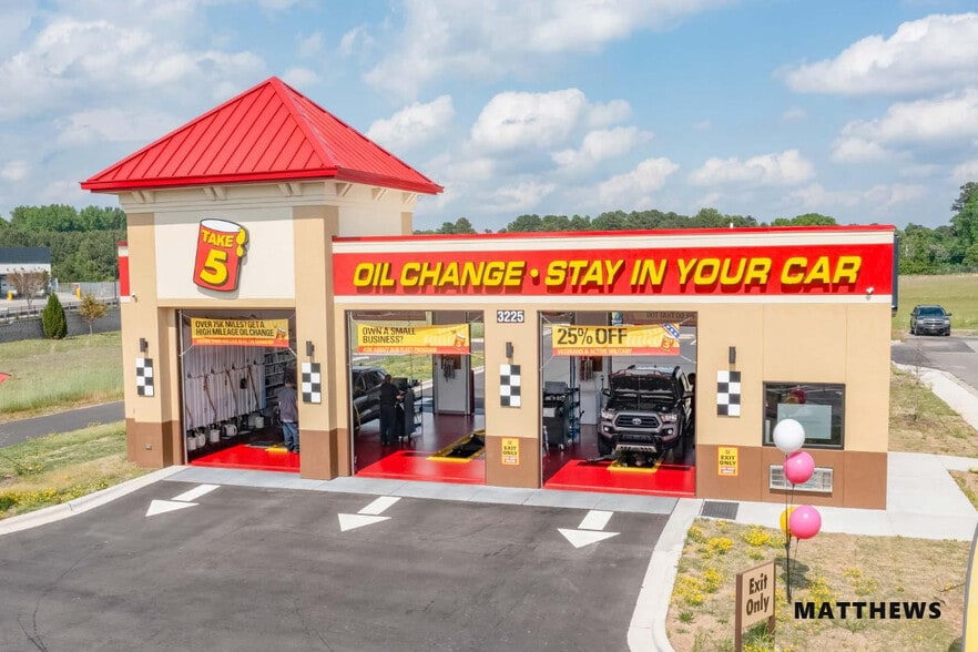 3209 NC 87 S, Sanford, NC for sale - Building Photo - Image 1 of 3