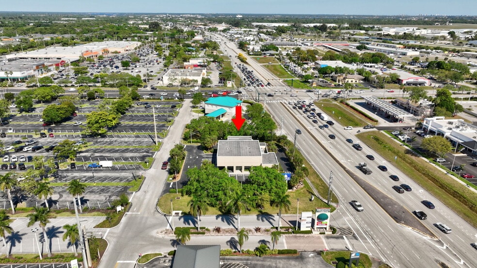 3200-3600 SE Federal Hwy, Stuart, FL for lease - Aerial - Image 2 of 8