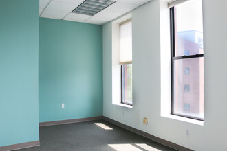 240 Commercial St, Boston, MA for lease Interior Photo- Image 2 of 7