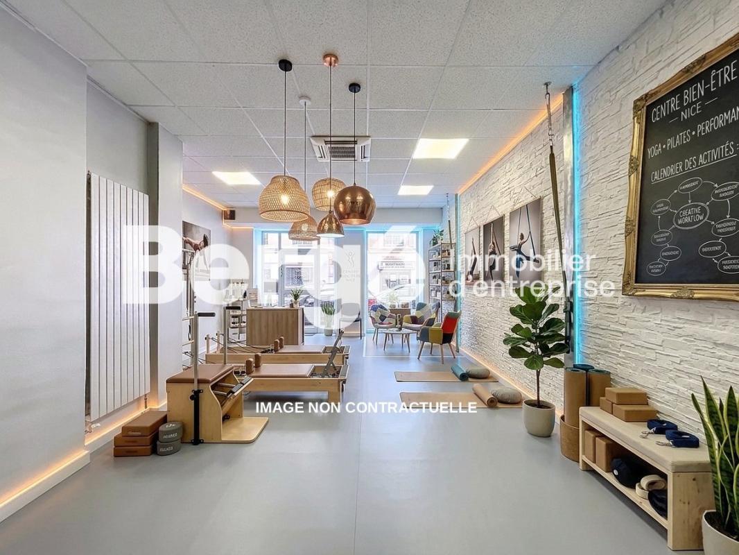 Retail in Nice for sale Interior Photo- Image 1 of 10