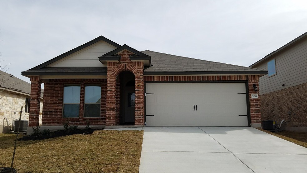 5711 Stonehaven Dr, Temple, TX 76502