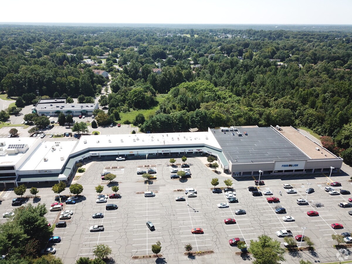 7443 Lee Davis Rd, Mechanicsville, VA 23111 Brandy Hill Plaza