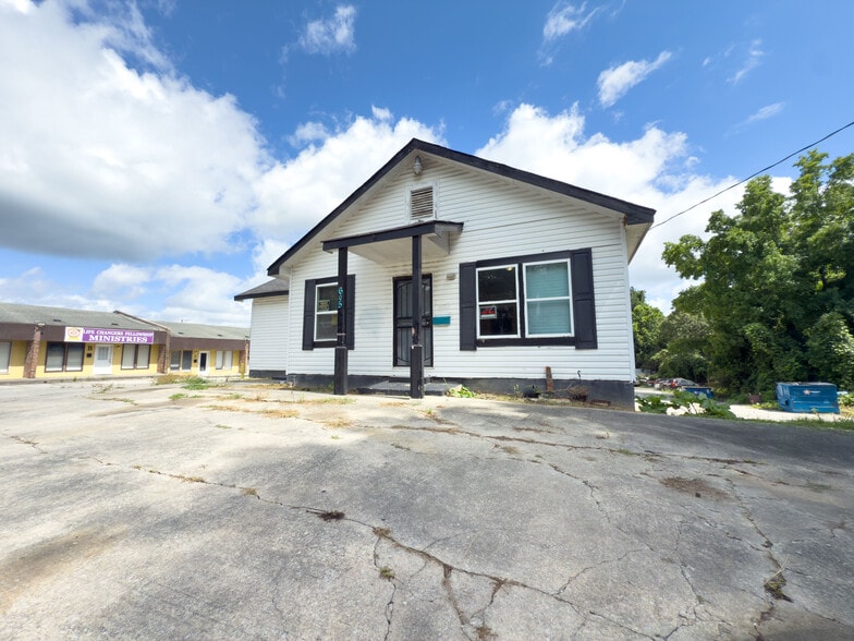 605 Roberts Dr, Riverdale, GA for sale - Building Photo - Image 1 of 18