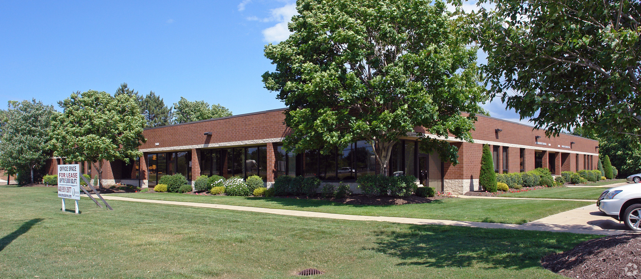 7660-7670 Tyler Blvd, Mentor, OH for lease Primary Photo- Image 1 of 6