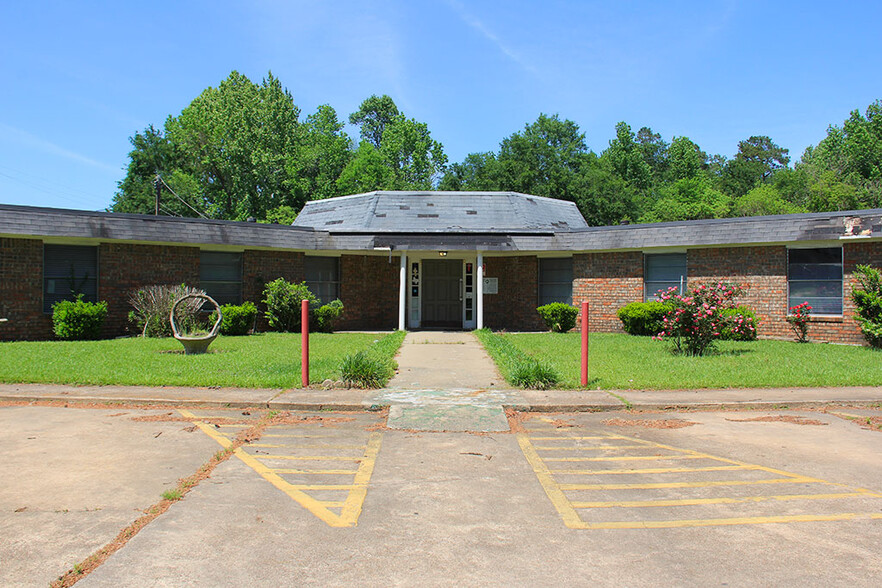 401 SE Stallings Dr, Nacogdoches, TX for sale - Building Photo - Image 3 of 12