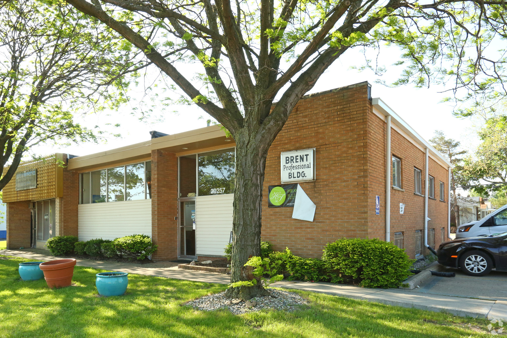 20257 Ecorse Rd, Taylor, MI for sale Primary Photo- Image 1 of 1