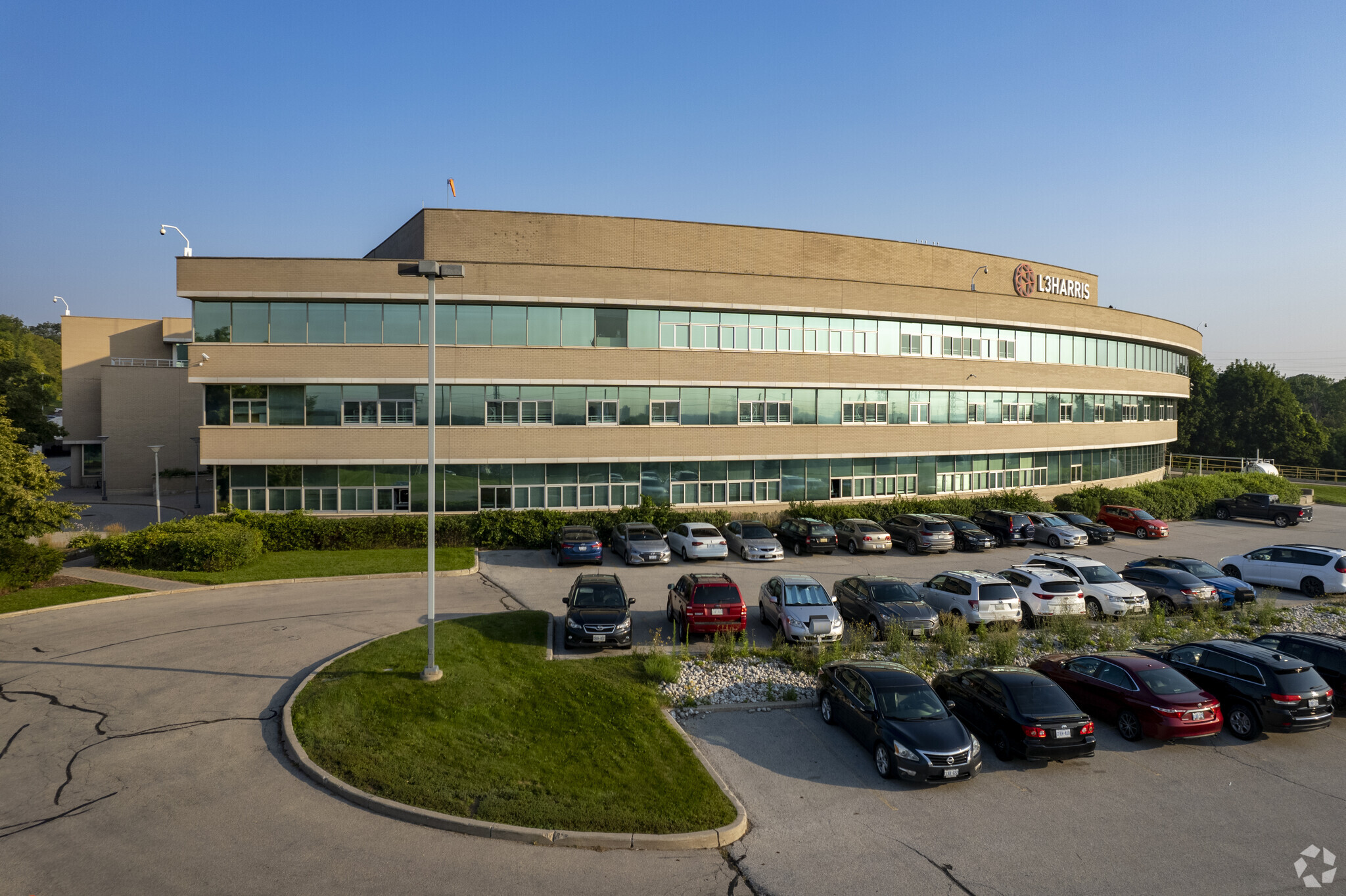 649 North Service Rd, Burlington, ON for sale Building Photo- Image 1 of 8