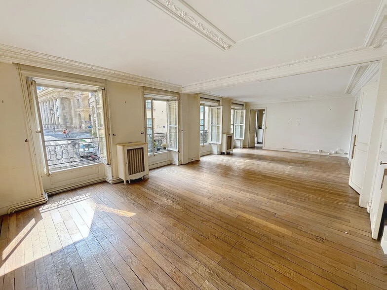 29 Rue De Tournon, Paris for sale - Building Photo - Image 3 of 13