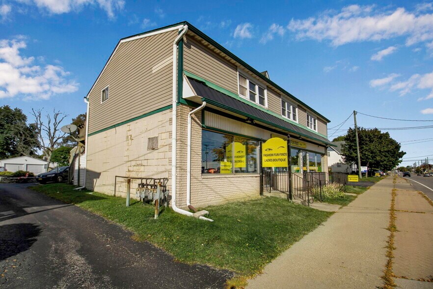 4940 Broadway, Depew, NY for sale - Primary Photo - Image 1 of 1