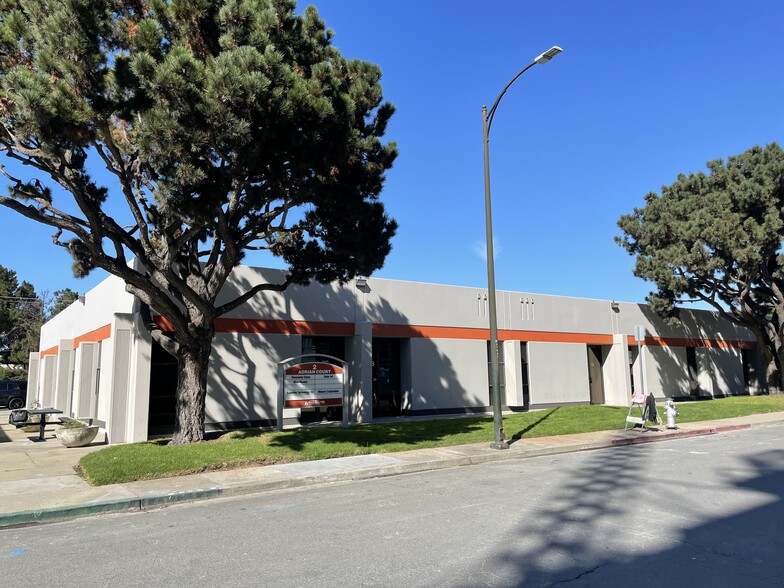 2-42 Adrian Ct, Burlingame, CA for lease - Building Photo - Image 1 of 3