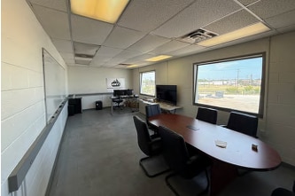 3201 N Sylvania Ave, Fort Worth, TX for lease - Interior Photo - Image 2 of 6