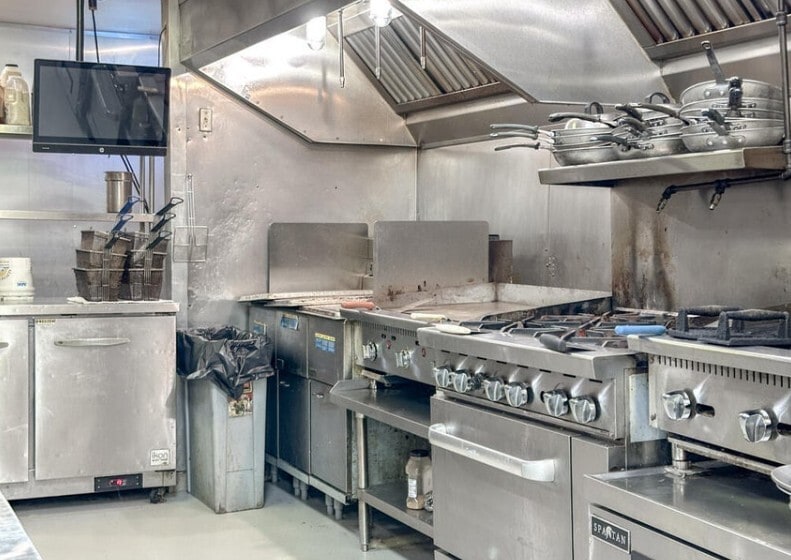 209 Broadway, Whitehall, NY for sale - Interior Photo - Image 3 of 11