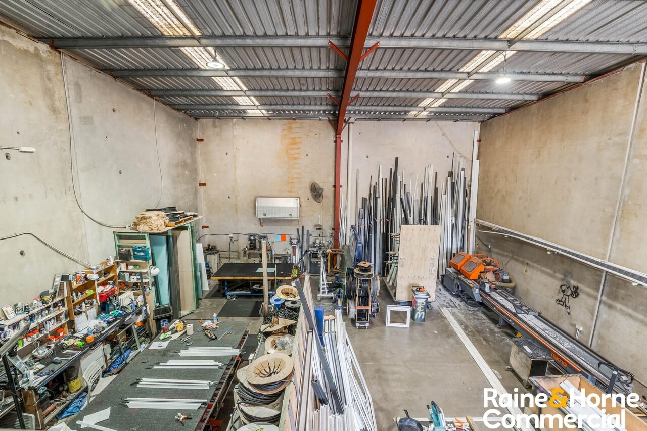 332 Hoxton Park Rd, Prestons, NSW 2170 - Unit 9 - - Interior Photo - Image 1 of 4