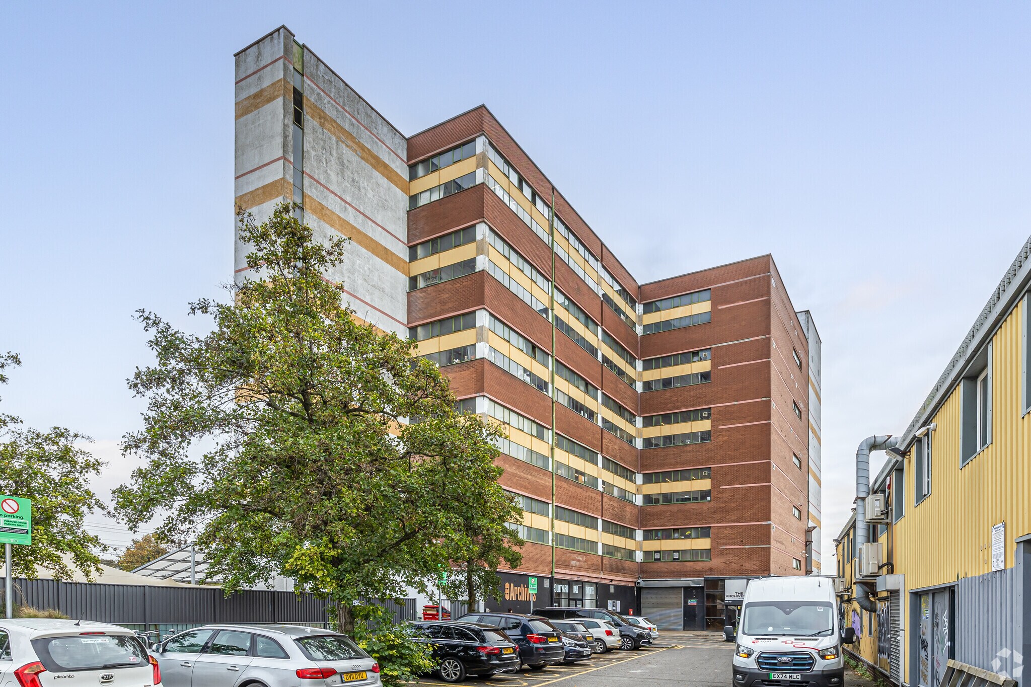 Fountayne Rd, London for sale Primary Photo- Image 1 of 1