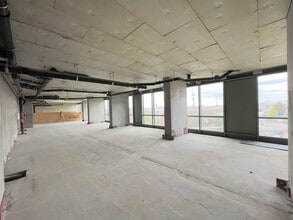Old Oak Common Ln, London for lease Interior Photo- Image 2 of 11