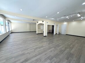 1116 Montgomery Cross Rd, Savannah, GA for lease Interior Photo- Image 1 of 7