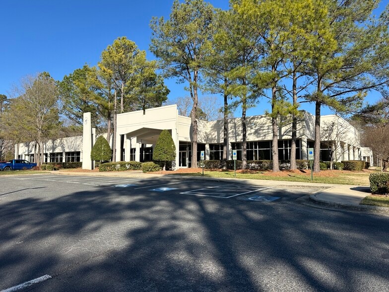2905 Meridian Pky, Durham, NC for lease - Building Photo - Image 1 of 5