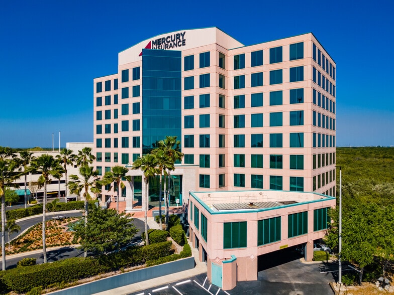 1901 Ulmerton Rd, Clearwater, FL for lease - Building Photo - Image 2 of 32