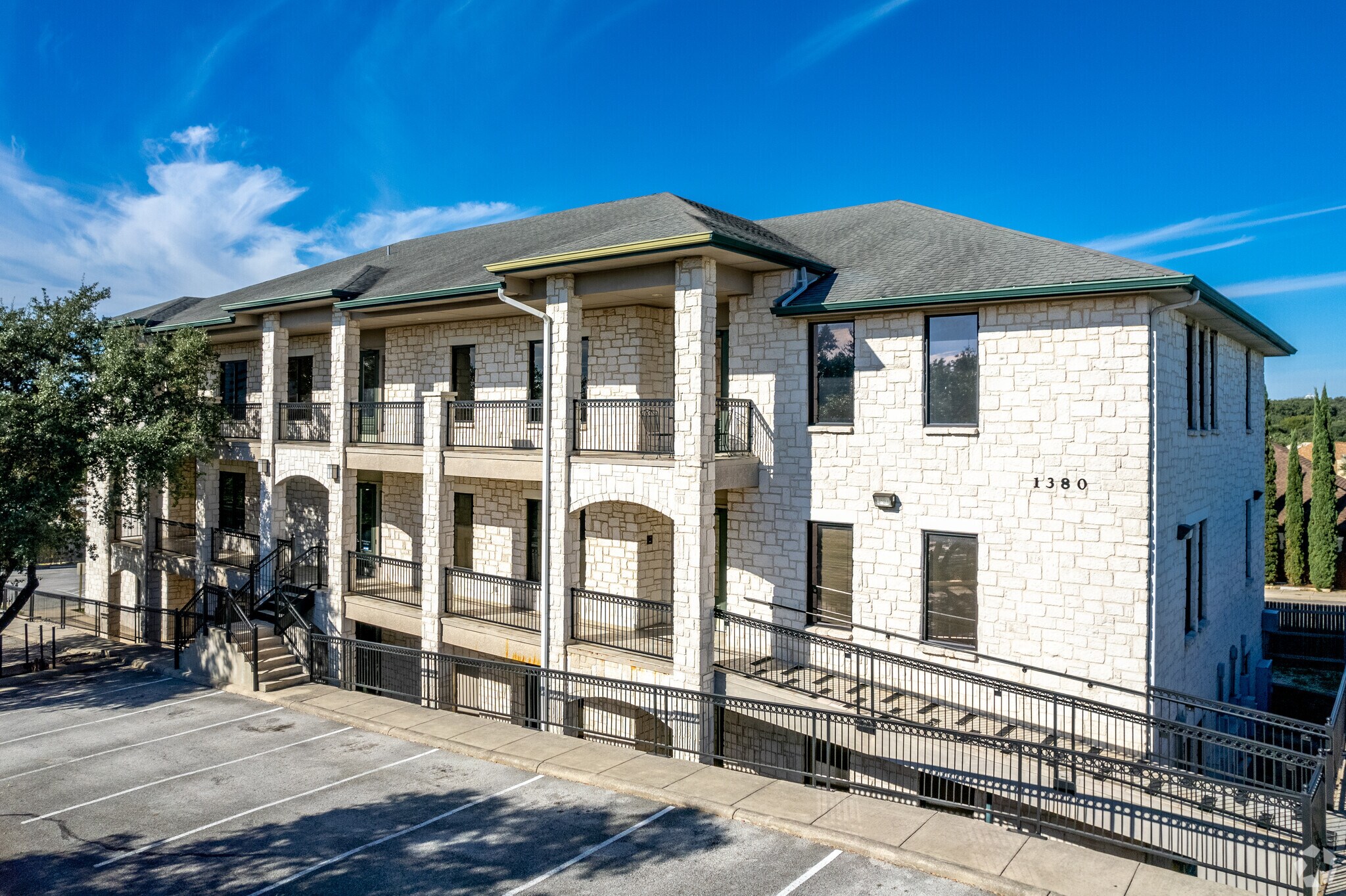 1380 Pantheon Way, San Antonio, TX for lease Primary Photo- Image 1 of 7