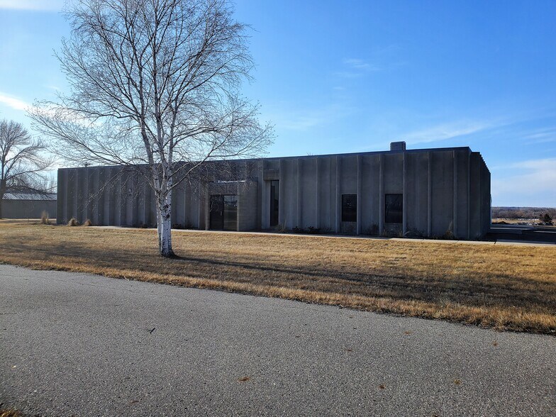 1431 State Highway 210, Fergus Falls, MN for sale - Primary Photo - Image 1 of 1