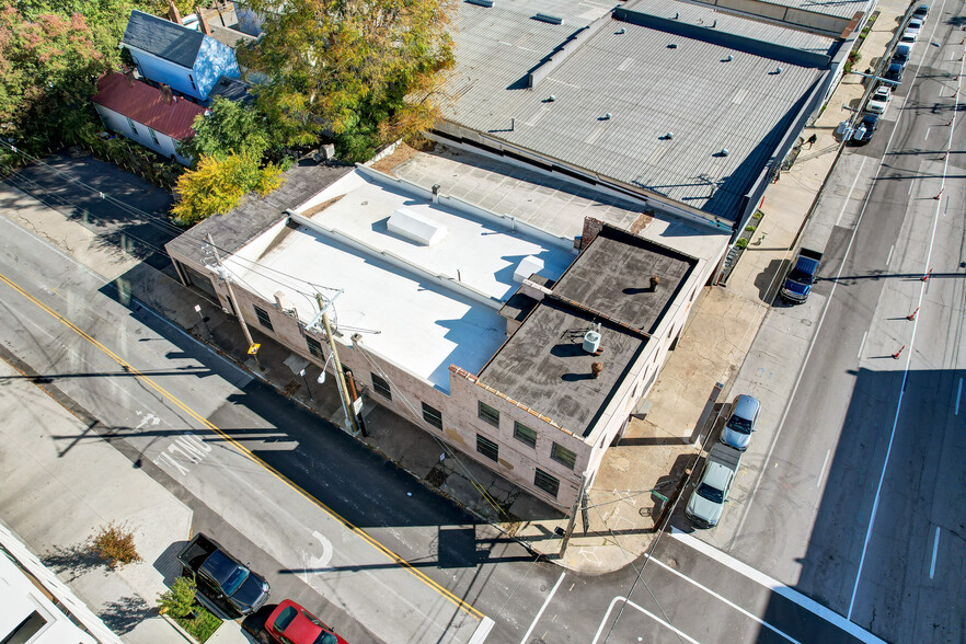 901 E Main St, Louisville, KY for lease - Building Photo - Image 3 of 3