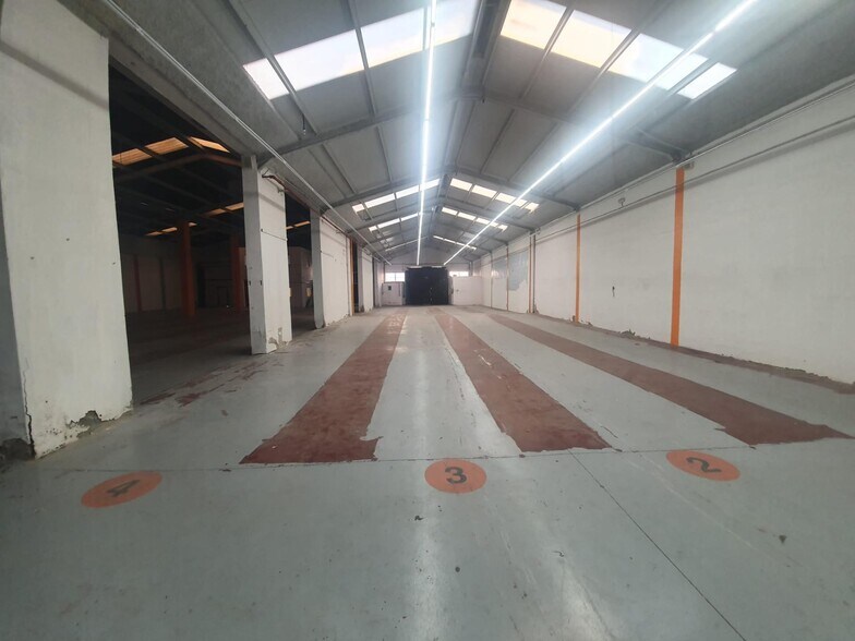 Industrial in SEVILLA for lease - Building Photo - Image 1 of 16