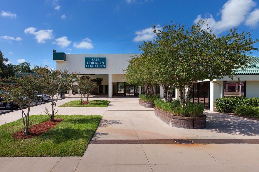 5505-5805 Manatee Ave, Bradenton, FL for lease - Building Photo - Image 3 of 18