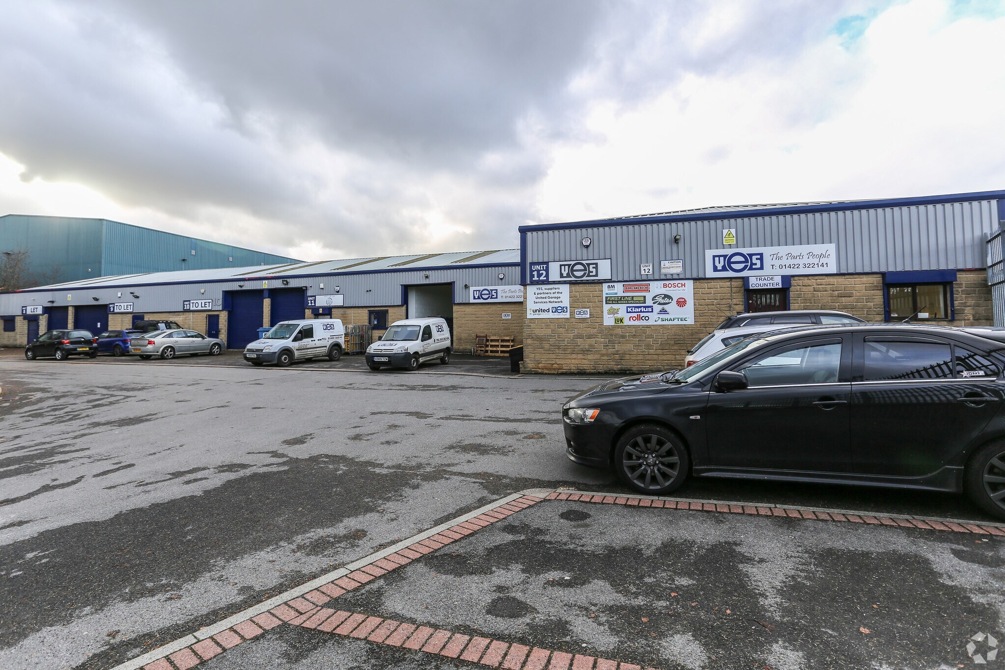 Lightowler Rd, Halifax for lease Primary Photo- Image 1 of 4